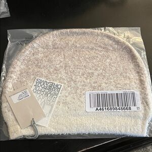 Cozy Cream Knit Beanie